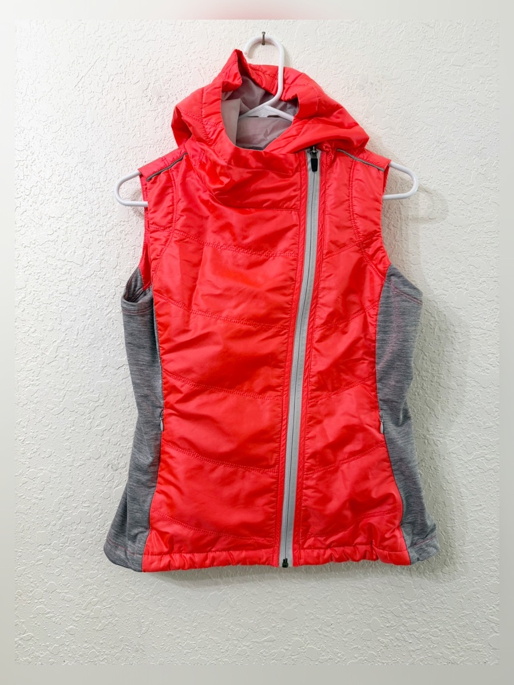 Title Nine Will Power Light Vest - S